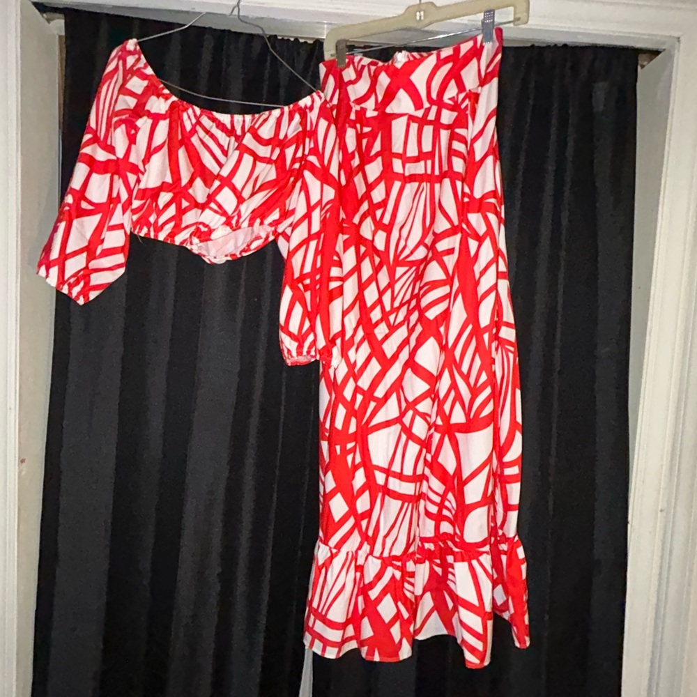 Red and White Geometric Pattern Skirt